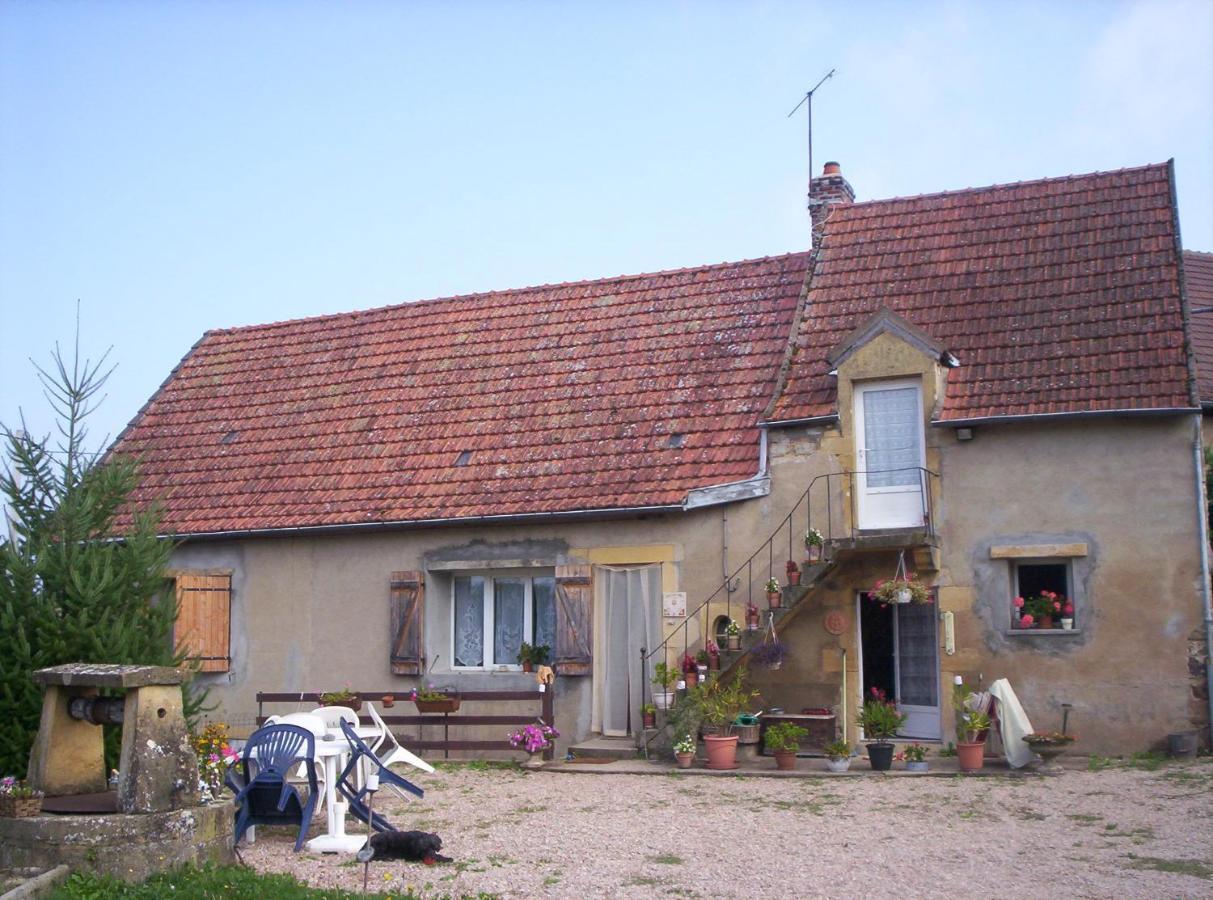 Chambre A La Campagne Saint-Aubin-en-Charollais Exterior foto